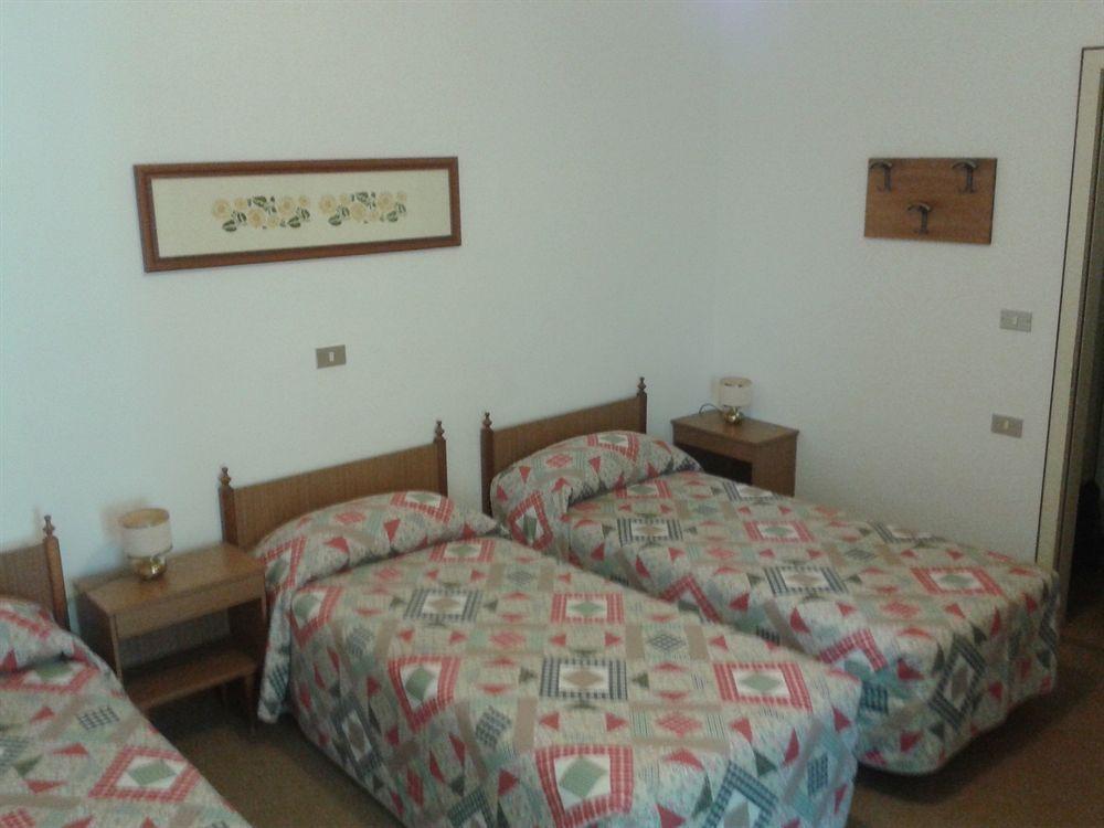 Hotel Rosalpina Riva del Garda Ngoại thất bức ảnh