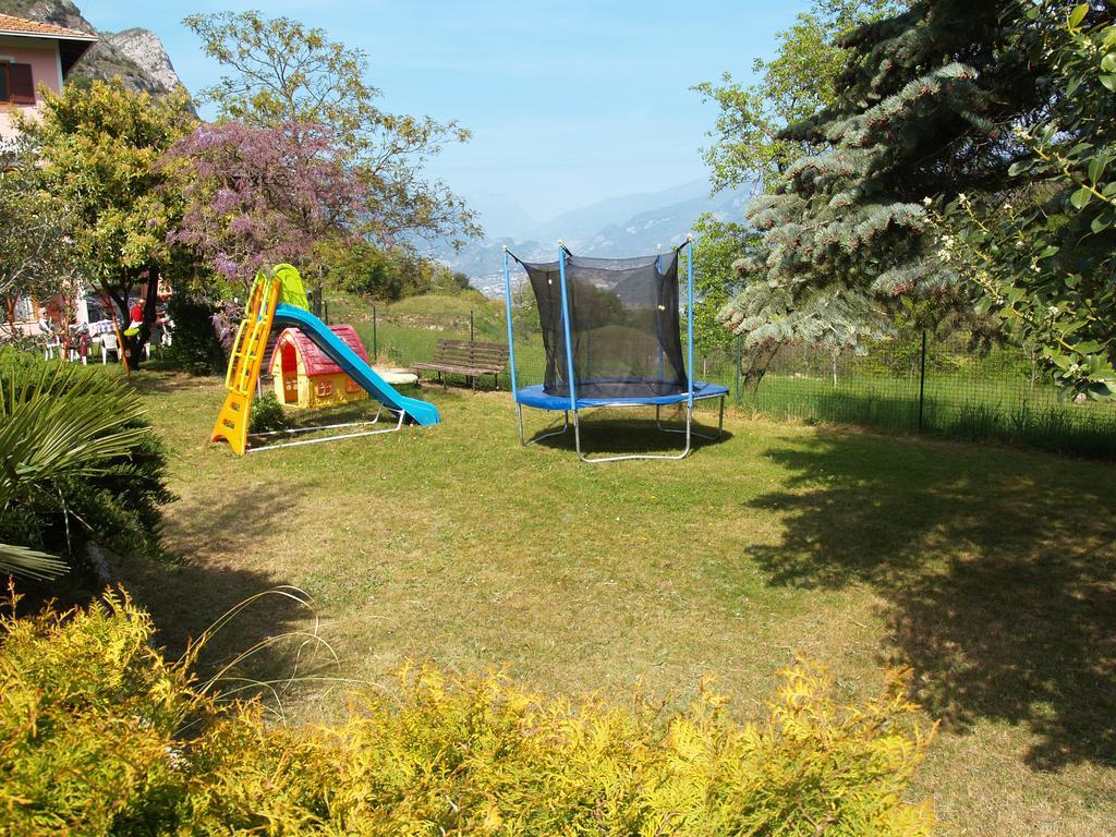 Hotel Rosalpina Riva del Garda Ngoại thất bức ảnh